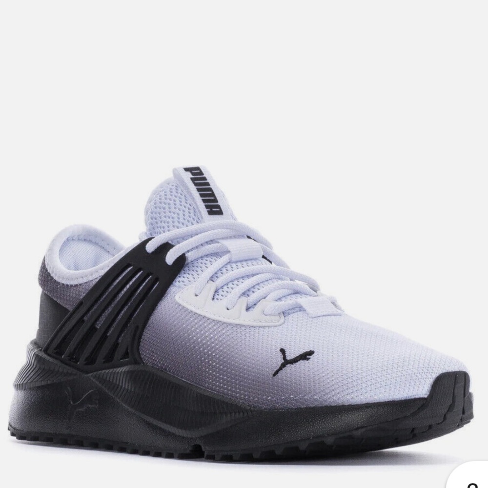 Puma PACER FUTURE FADE TRAINERS MEN WHITE/BLACK size 8